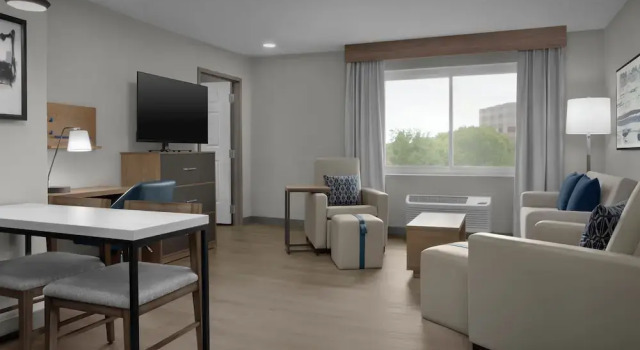 Люкс c 1 комнатой Candlewood Suites Jacksonville Southpoint