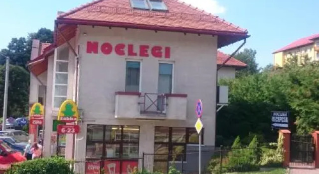 Noclegi Helvet, Boek Hotel Hotels in Subkarpaten met parkeren, Parkeren