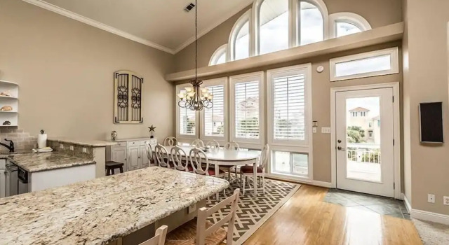 CORAL SHORES 5 Bedroom Holiday Home by Five Star Properties, Varaa Lomakoti Destin Emerald Coast