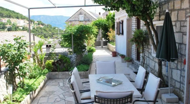 Коттедж Holiday home Žarko - 50m to the sea