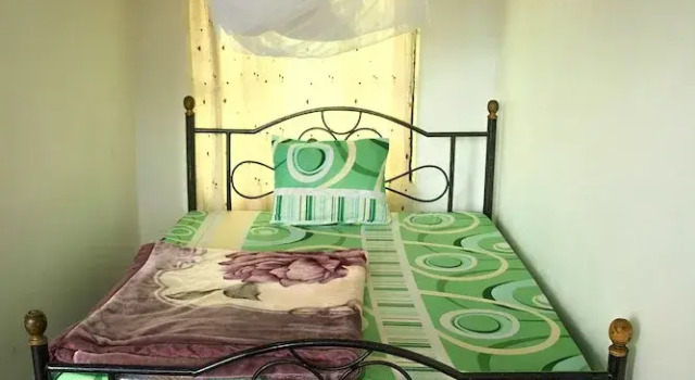 Economy huone Lionsgate Hostel