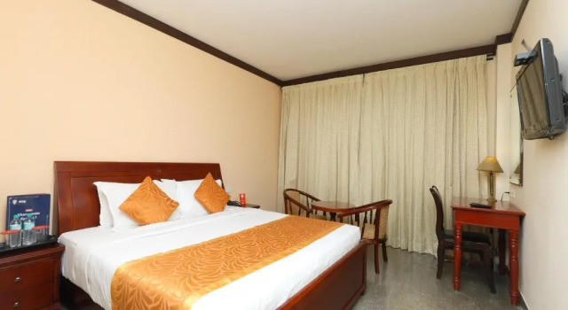 Tommaso Hotels And Resorts By OYO Rooms, Забронировать Отель Отели штата Тамилнада с бассейном, Бассейн
