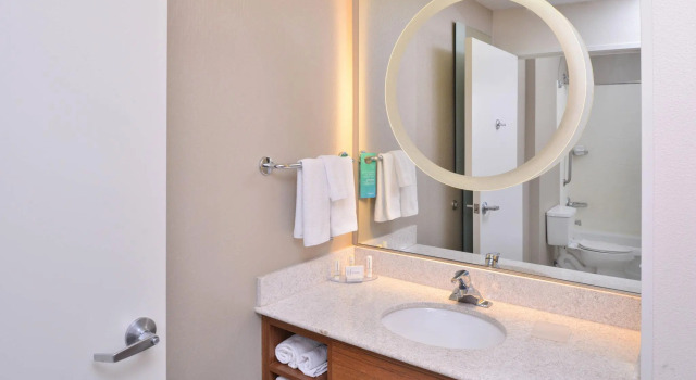 Четырёхместный люкс SpringHill Suites by Marriott Las Vegas Henderson