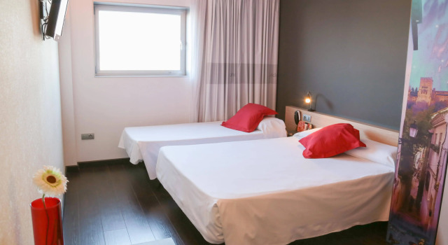 Hotel Sidorme Granada, Varaa Bed and Breakfast Pulianas Granada