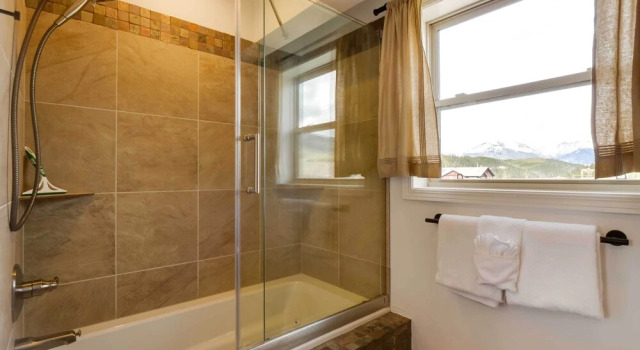 Апартаменты Mtn Views & Fireplace: Stunning Dillon Townhome!