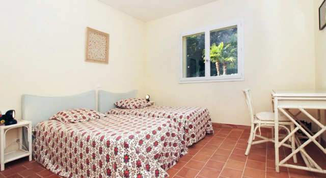A Luxurious, 5-bedroom Villa in Vence With a Swimming Pool and Spaciou