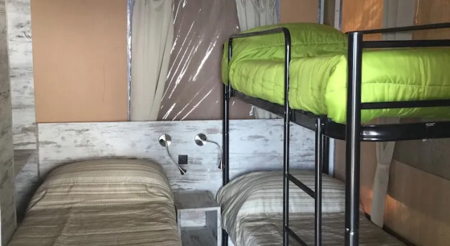 Тент с 2 комнатами рядом с пляжем Parco Del Lago Glamping And Camping