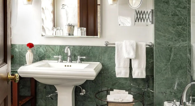 Номер Premier Abigails Hotel