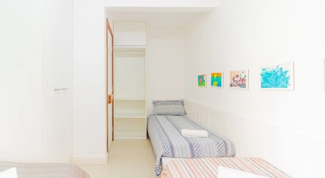 GB76 Pé na Areia Apt 4 Quartos Guarajuba