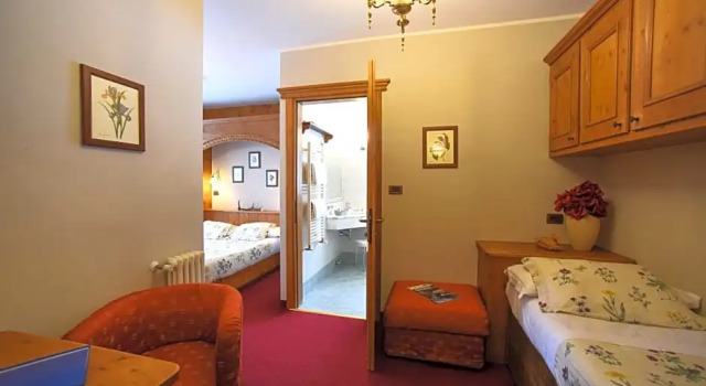 Hotel Garnì Il Cirmolo, Забронировать Отель Рокка-Пьеторе Чиветта