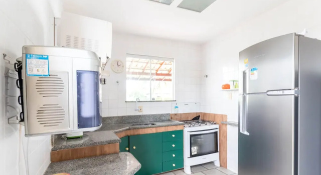 GB40 Excelente Casa 4 Suítes Guarajuba, Забронировать Отель Камасари штат Баия