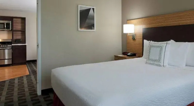 Четырёхместный люкс TownePlace Suites by Marriott Richmond