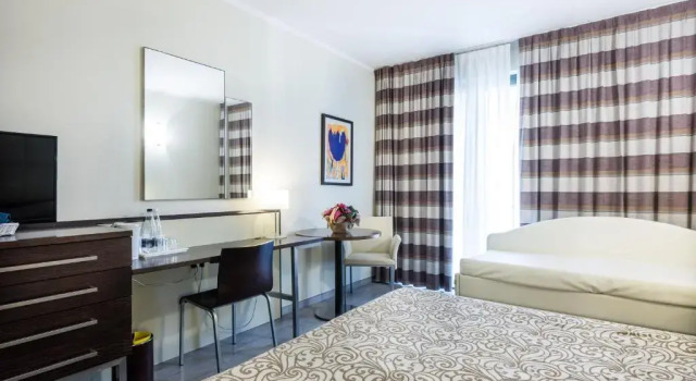 Четырёхместный номер Economy Parc Hotel