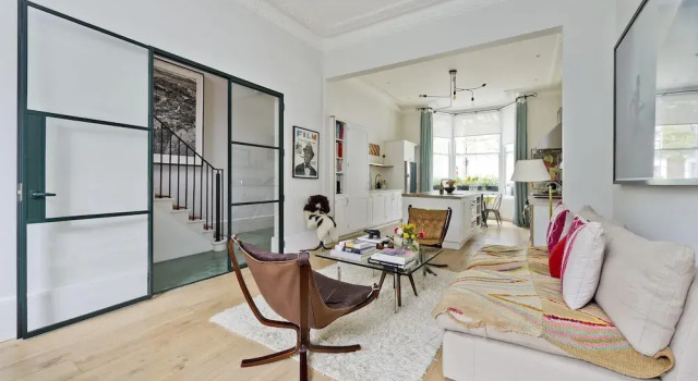 Gorgeous Stylish Interior Designed 5 Bed Home in Holland Park - Superb Location