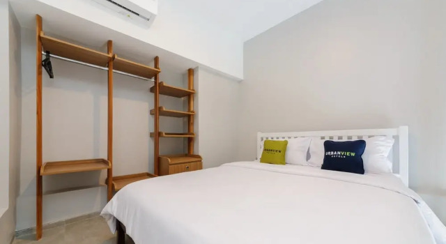 Люкс Urbanview Hotel Puri Indah