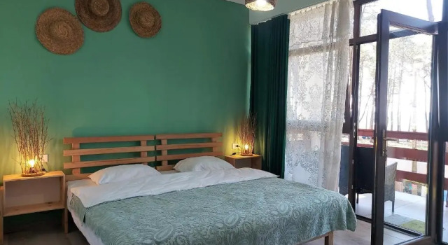 Beachfront 4-bedroom home in Kaprovani pine forest