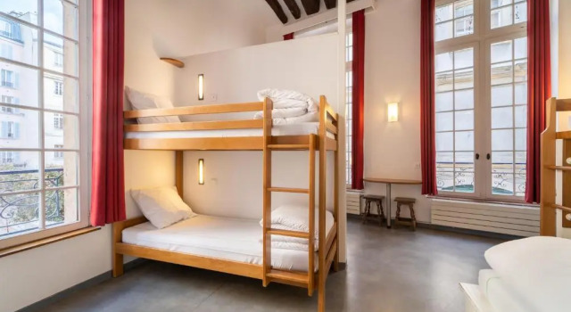 Кровать в общем номере (женский номер) MIJE MARAIS Hostel