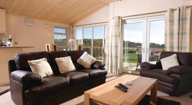 Kessock Highland Lodges, Buchen Sie Hotel Hotels in Schottland mit Parkplatz, Parkplätze