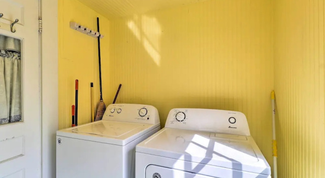 Коттедж 1920s Corsicana Home: Group Getaway Near Downtown!