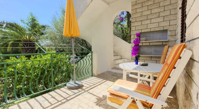 Апартаменты с балконом и с видом на море 7 Olives Vintage Apartments