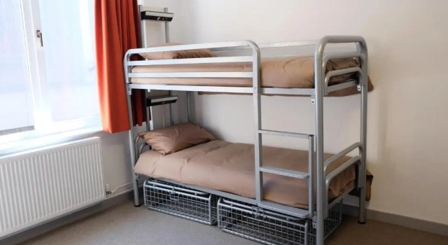 Кровать в общем номере Black Isle Hostel