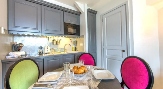 Апартаменты с балконом Les Roseaux du Lac - 7 appartements situés dans une résidence posée au bord du lac dAnnecy