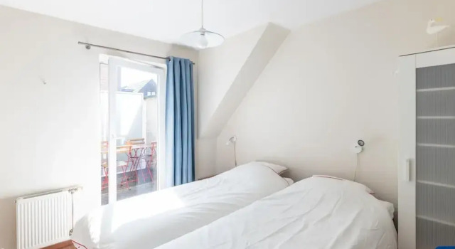 Апартаменты с балконом Villa Modern Duplex Apartment