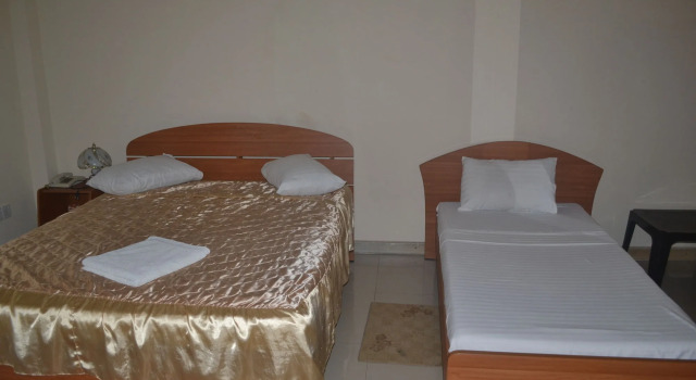 Thampa Tourist Hotel in Vavuniya, Забронировать Отель Вавуния Вавуния