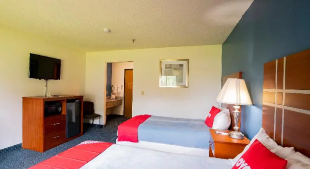Четырёхместный номер Standard OYO Hotel Redwood Falls near Jackpot Casino