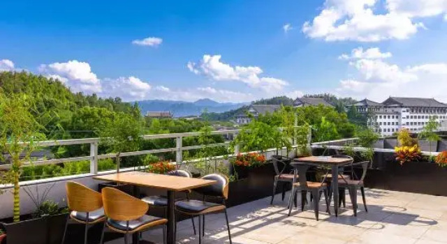 Tiantai Xiangtu Homestay (Guoqing Temple Scenic Area Branch)