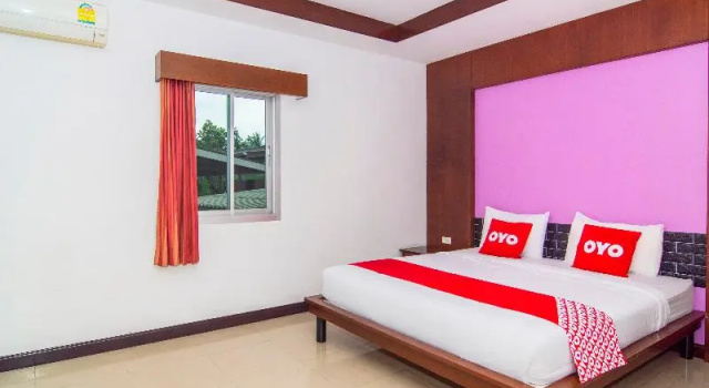 Двухместный номер Standard Korwanburi Hotel by OYO Rooms