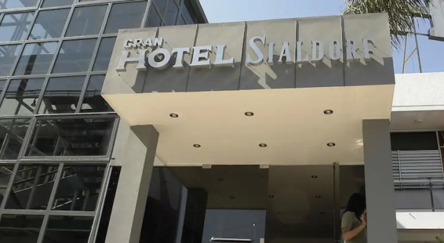 Hotel Sialdorf, Забронировать Отель Отели Вилья-Карлос-Пас с парковкой, рядом с Uruguay Bridge, Парковка