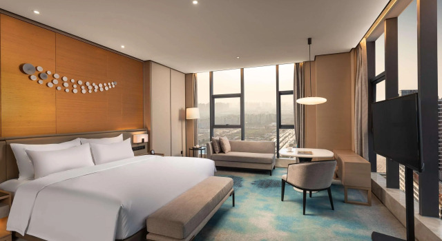 Ramada Plaza Wyndham Xiangyang Xiangzhou, Rezervovat Hotel Hotely v Xiangyang s parkováním, Parkování