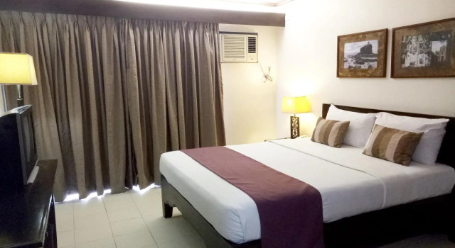 Plaza del Norte Hotel and Convention Center, Buchen Sie Hotel Paoay Luzon