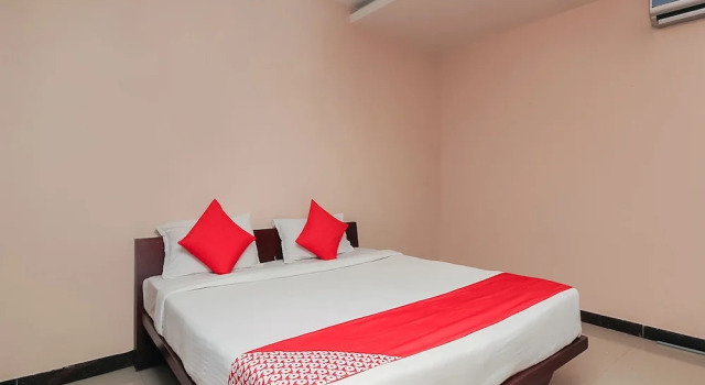 Номер Standard OYO 740 Hotel Suravi