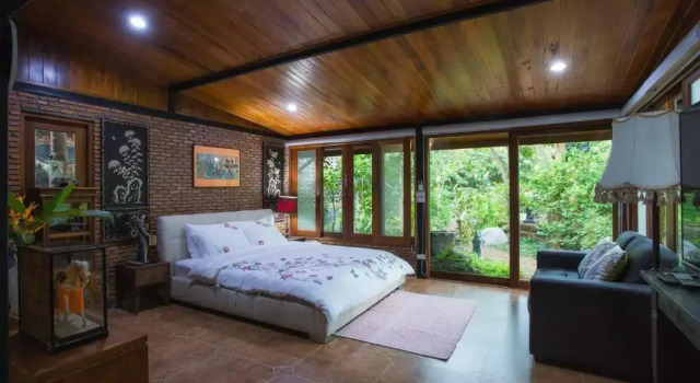 Вилла Cattanis Riverside Home