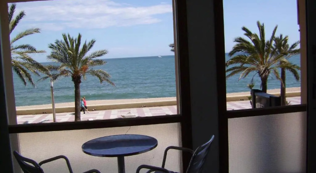 Студия Apartaments El Sorrall