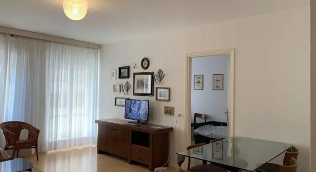 Апартаменты Sunny Home, appartamento in centro e vicino alla spiaggia