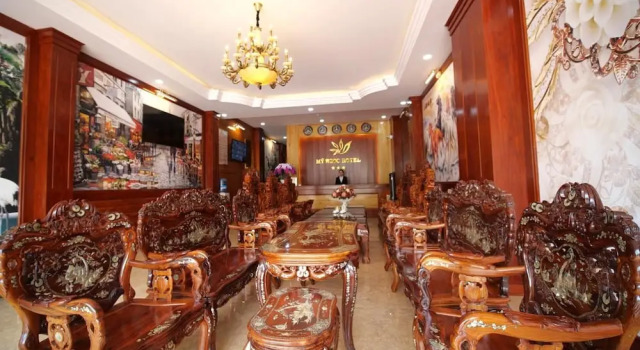 KHÁCH SẠN MỸ NGỌC, Prenota Hotel Hotel a Dak Lak con parcheggio, Parcheggio
