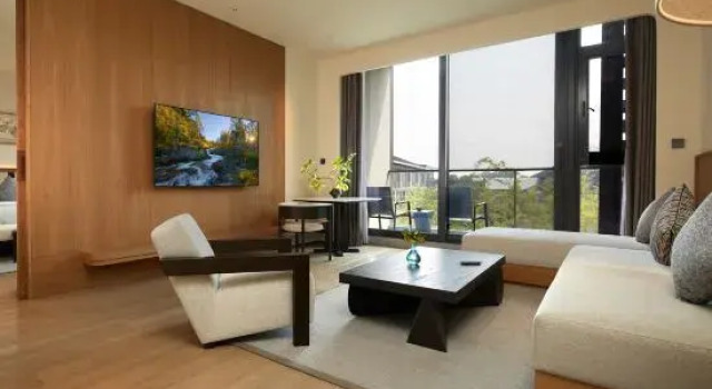 Люкс Deluxe Yangzhou Guest House Canal Sanwan Hotel