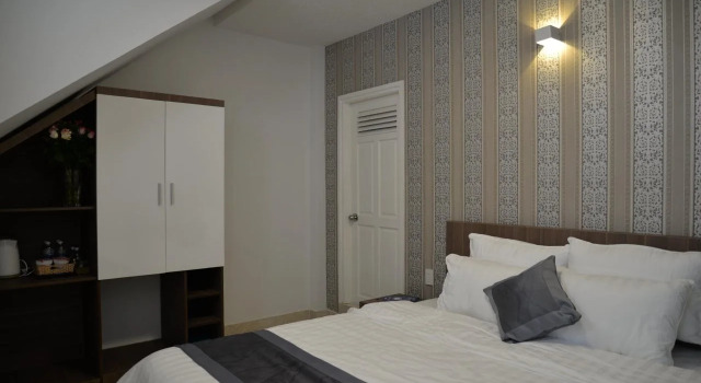 Amis Hotel