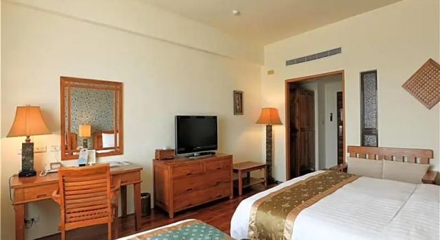 Номер Deluxe Yentai Hotel