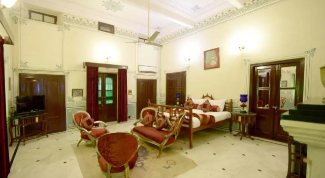 Люкс с видом на сад Hari Mahal Palace by Pachar Group