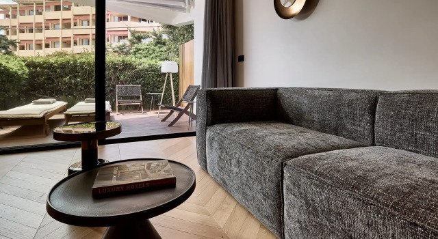 Полулюкс Cama Luxury Suites Kavouri