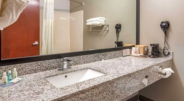 Одноместный люкс Quality Inn & Suites Fort Worth - Fossil Creek