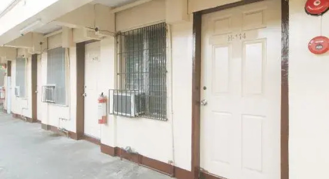 RedDoorz @ City Stay Inns Marilao