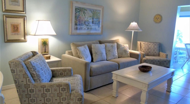 Sunset Royale - 212 2 Bedrooms 2 Bathrooms Apts