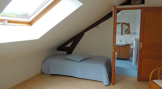 Chambre dhôtes de Charleval, Book Hotel  