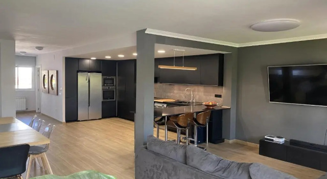 Olala Rocamar 5 min from Sitges beach, Забронировать Вилла Виллы Ситжес, рядом с Les Anquines Beach, Вилла