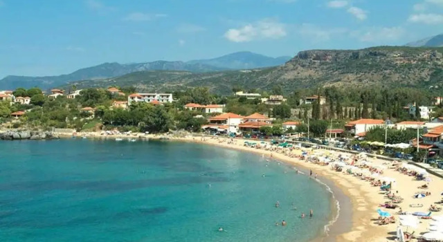 Апартаменты Stoupa Oasis - Spitiko Garden Getaway